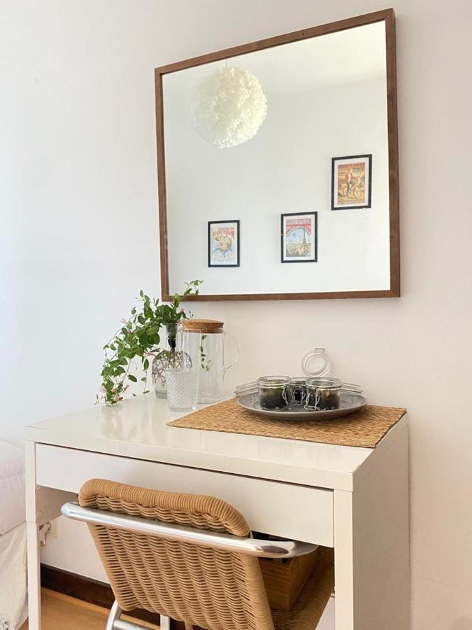 Amazing Private Room In Apartment With Sea Beach View - Pool - Park - Private Condominium - Access To The Beach Oeiras Luaran gambar
